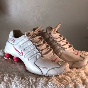 Nike Women's White and Pink Athletic Shoes